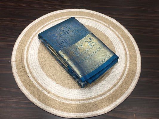Semi Kanchipuram silk