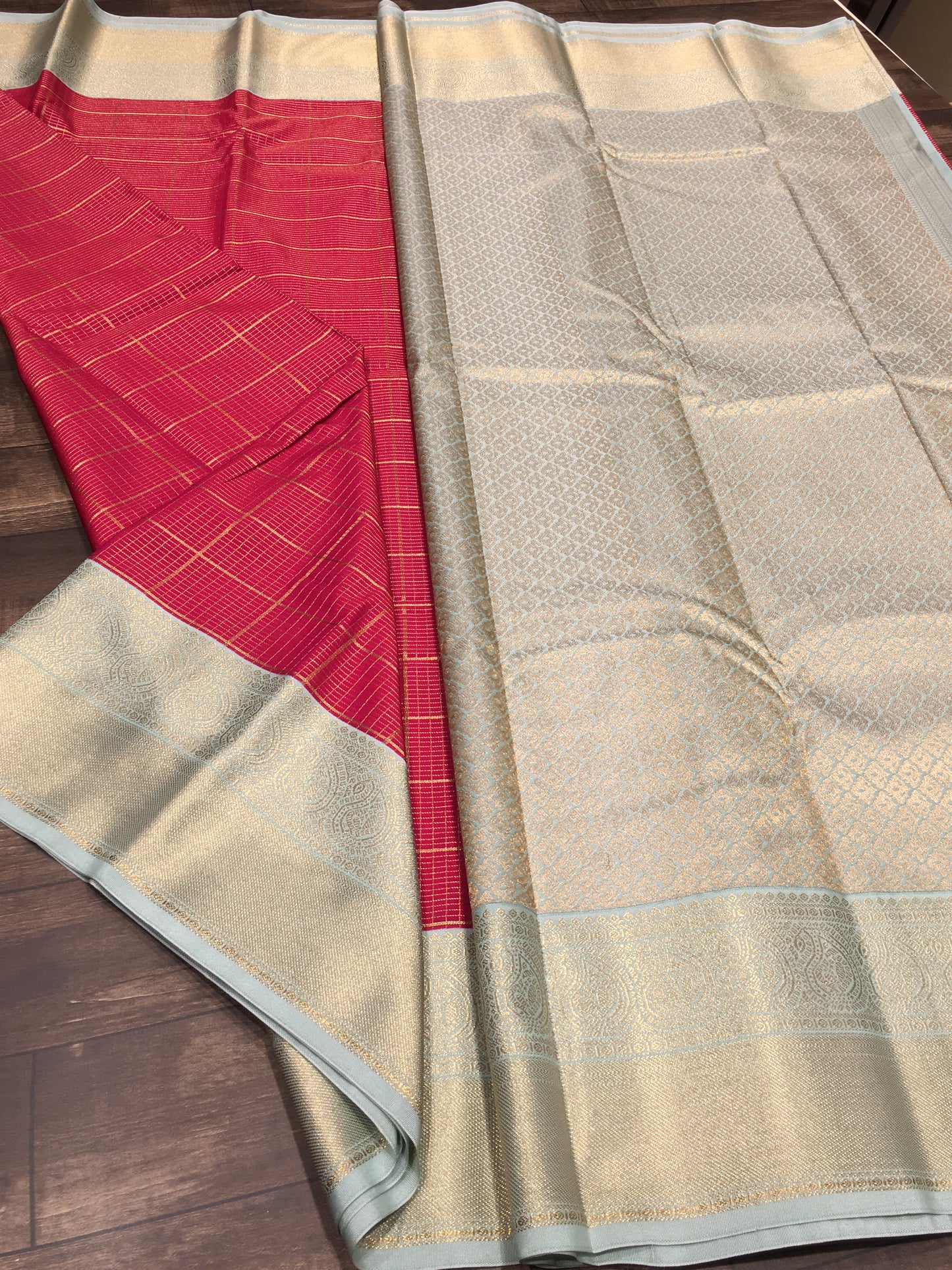 Semi Kanchipuram silk