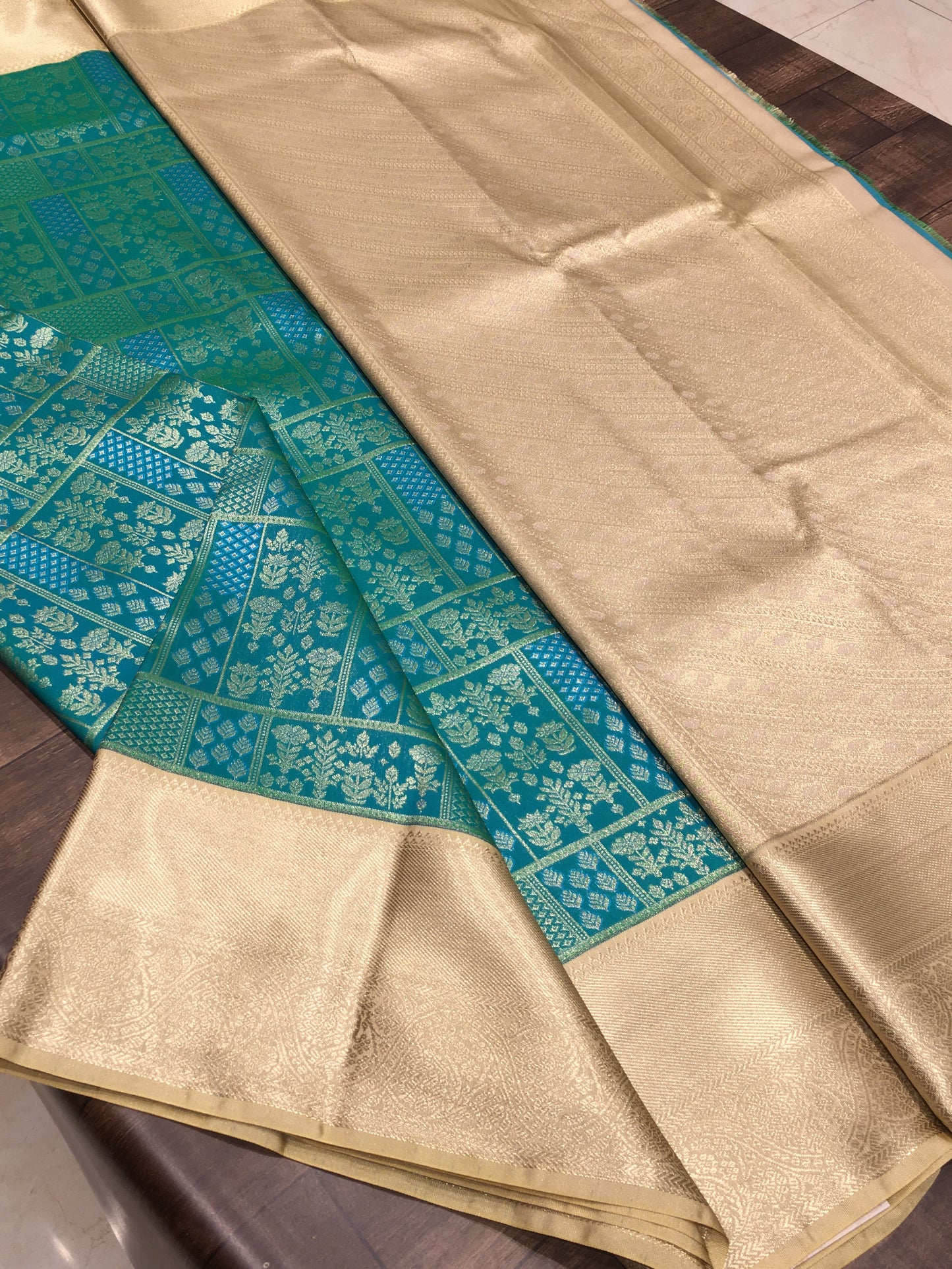 Semi Kanchipuram silk