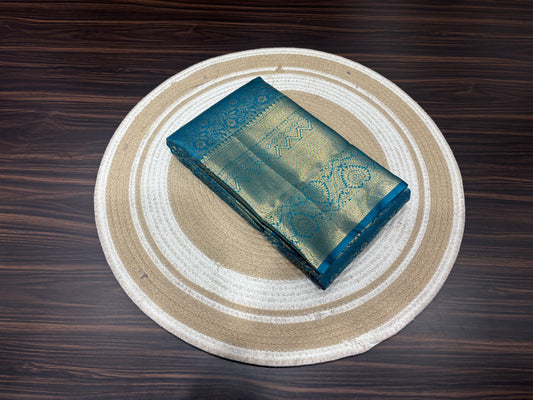 Semi Kanchipuram silk