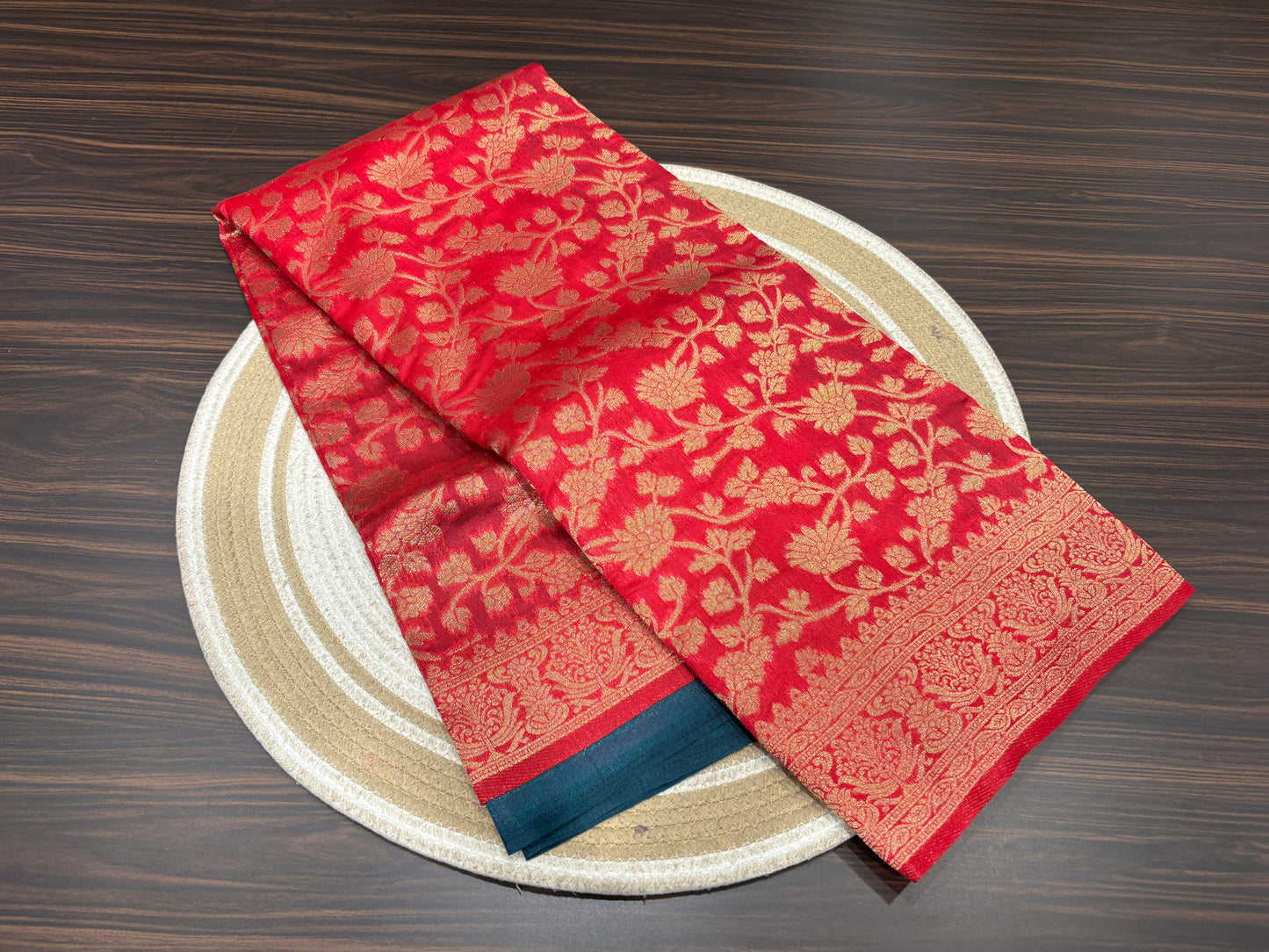 Kora Banarasi saree