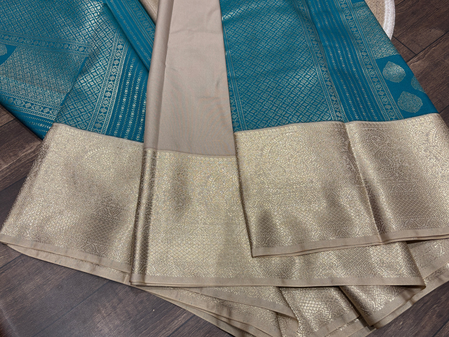 Semi Kanchipuram silk