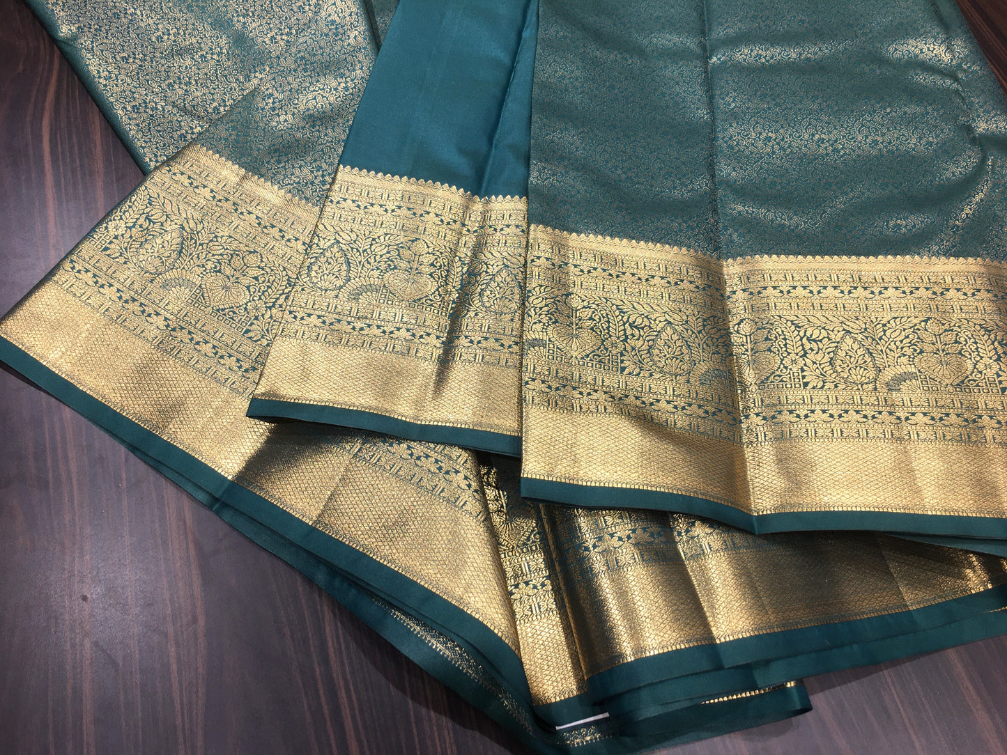 Semi Kanchipuram silk