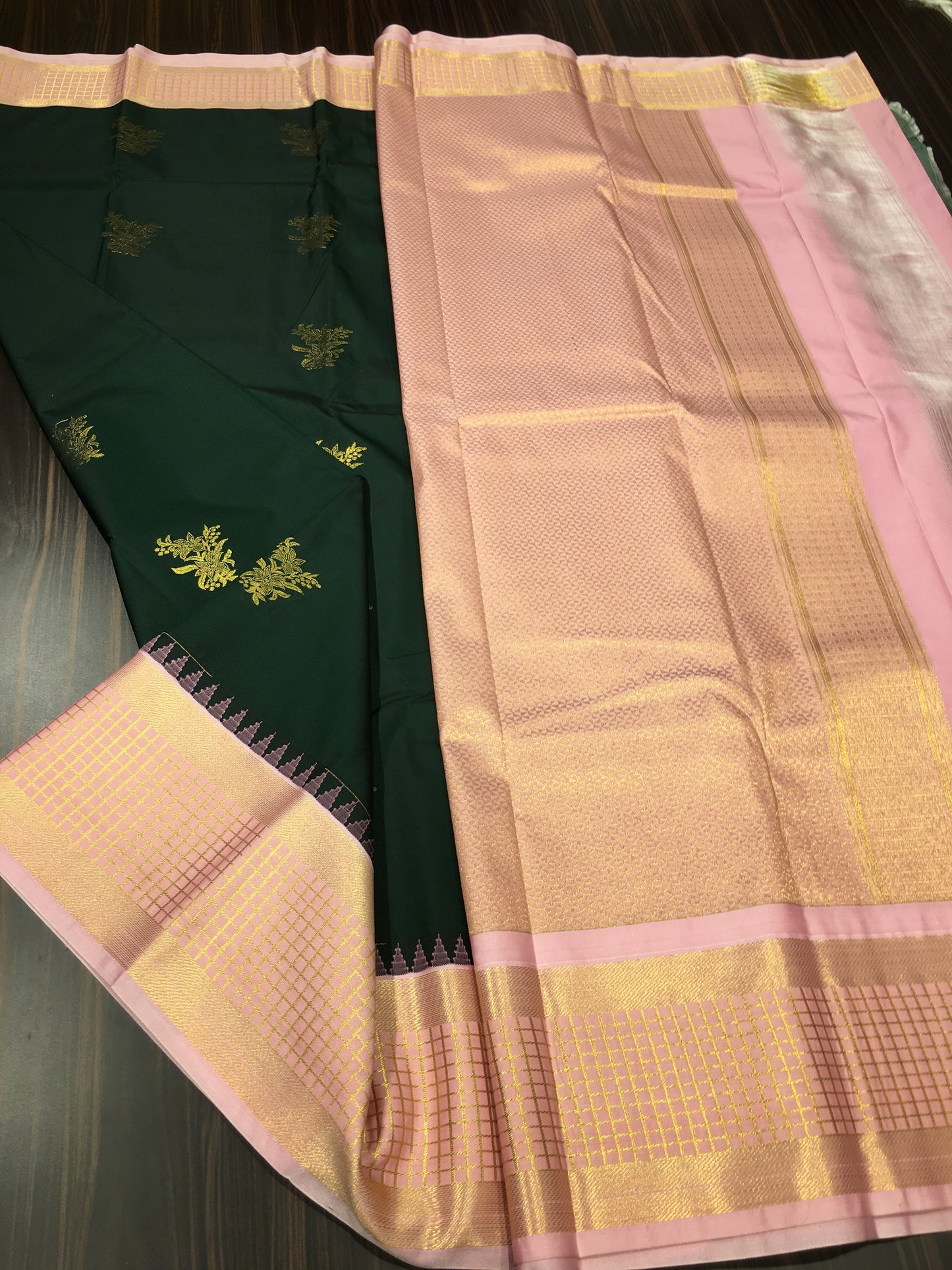 Semi Kanchipuram silk