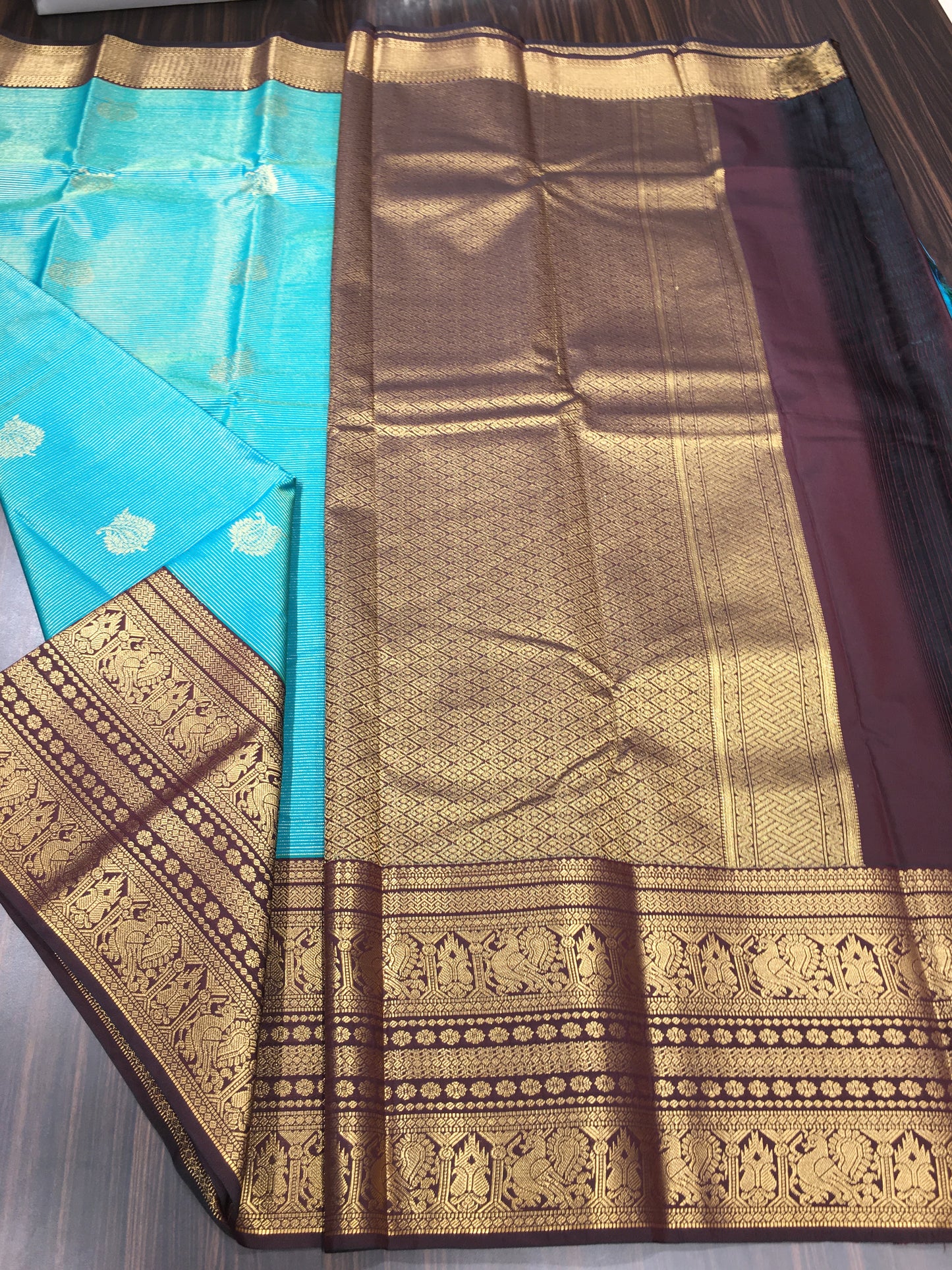 Semi Kanchipuram silk