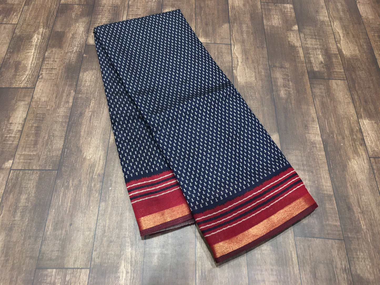 Malmal saree