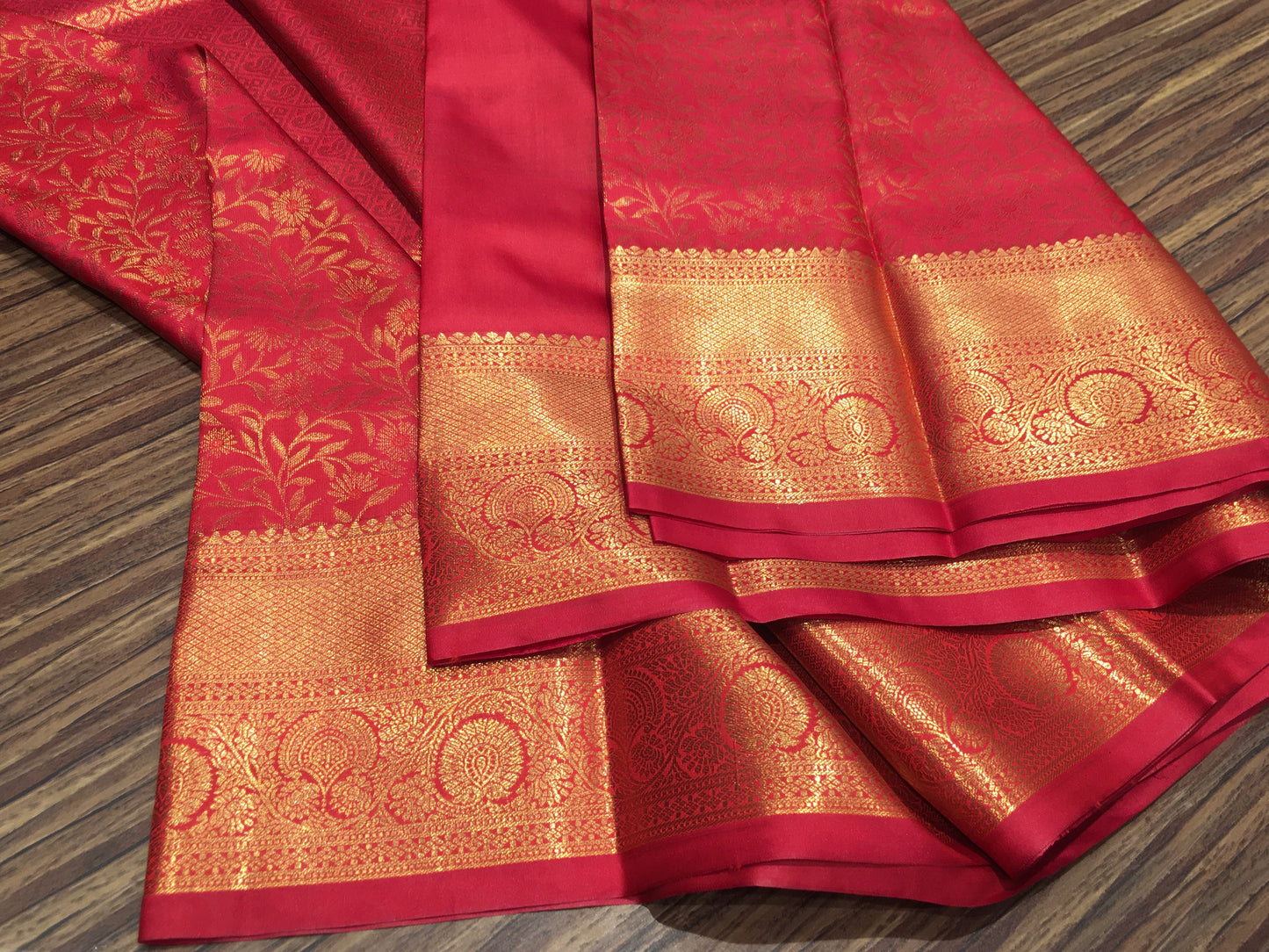 Semi Kanchipuram silk