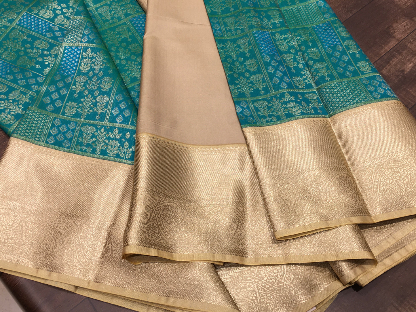 Semi Kanchipuram silk