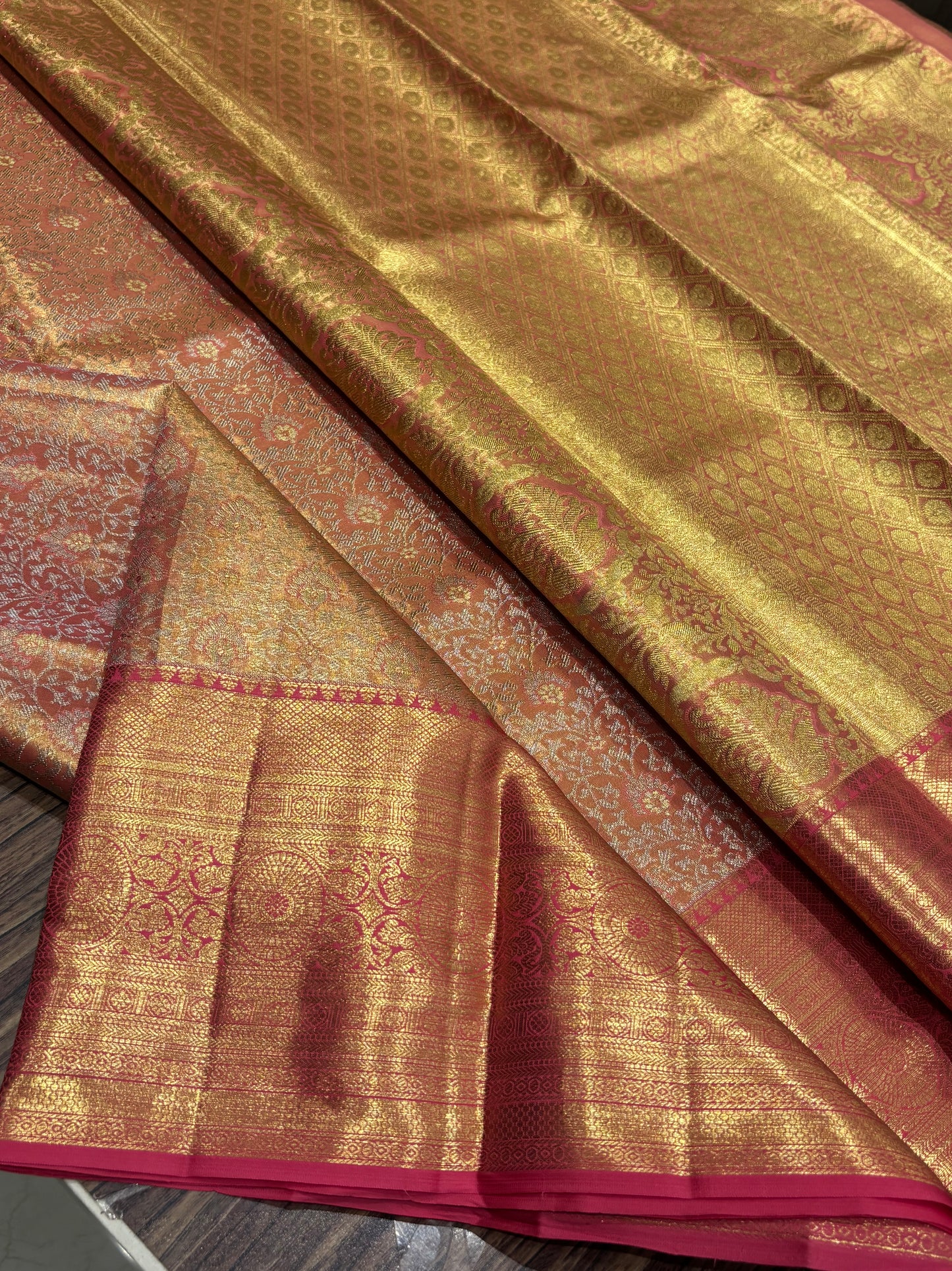 Pure kanchipuram Tissue