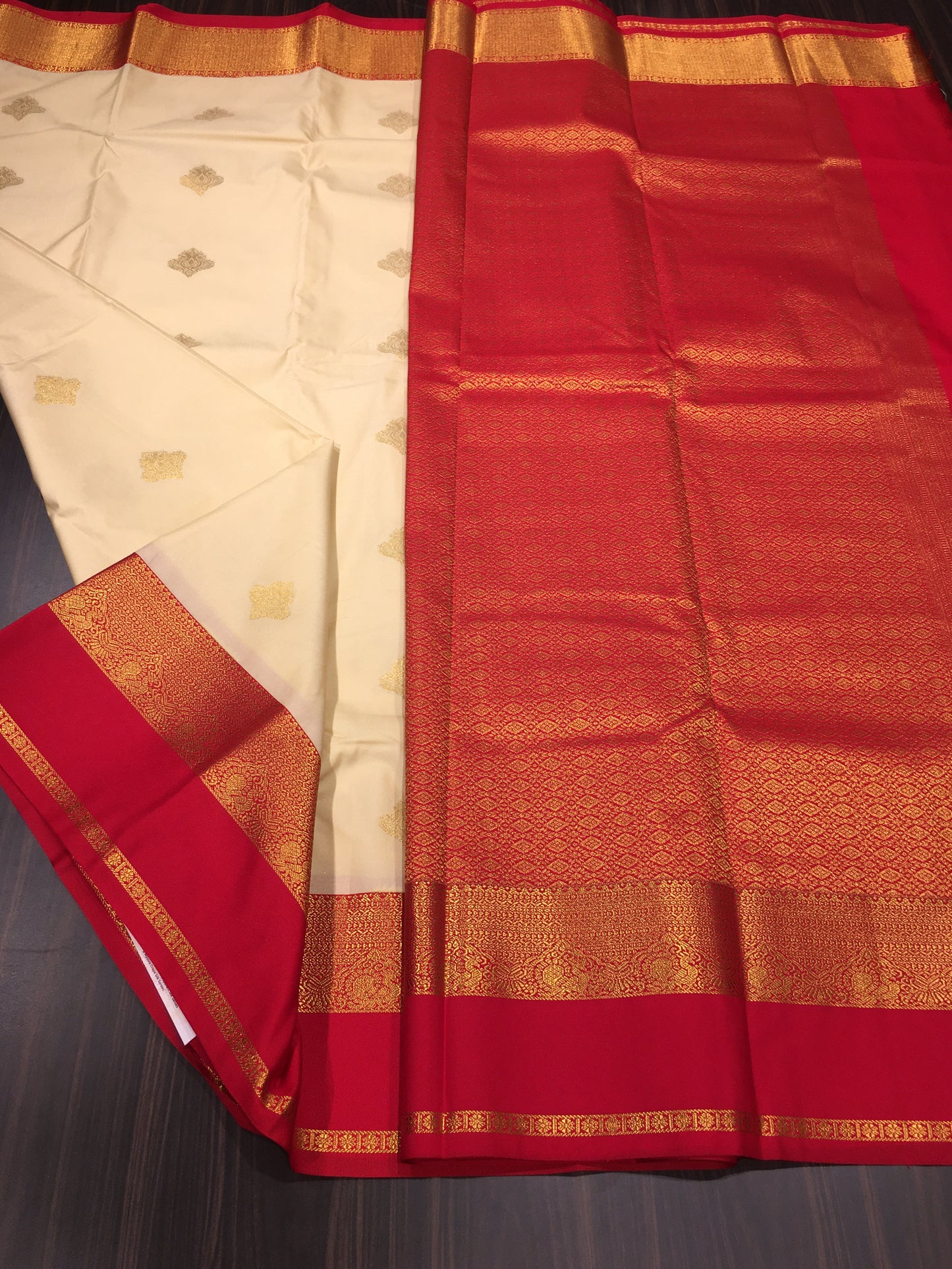 Semi Kanchipuram silk