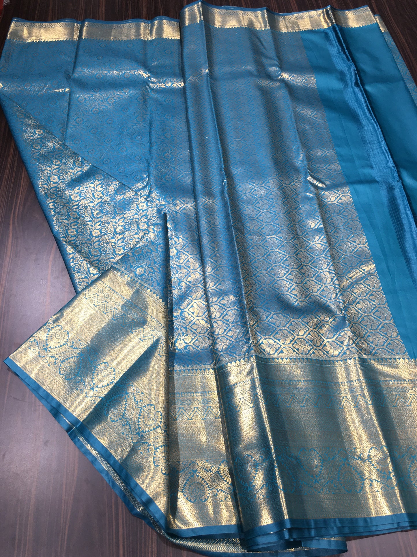 Semi Kanchipuram silk