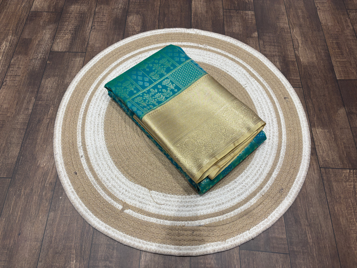 Semi Kanchipuram silk