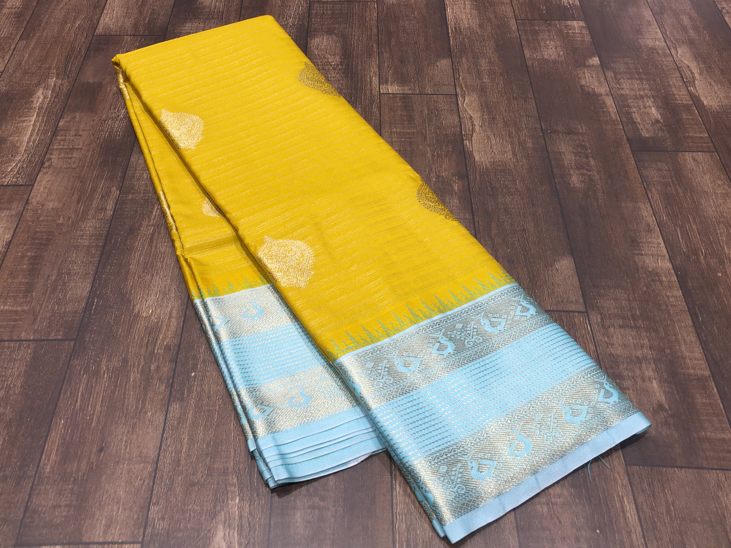 Semi Kanchipuram silk