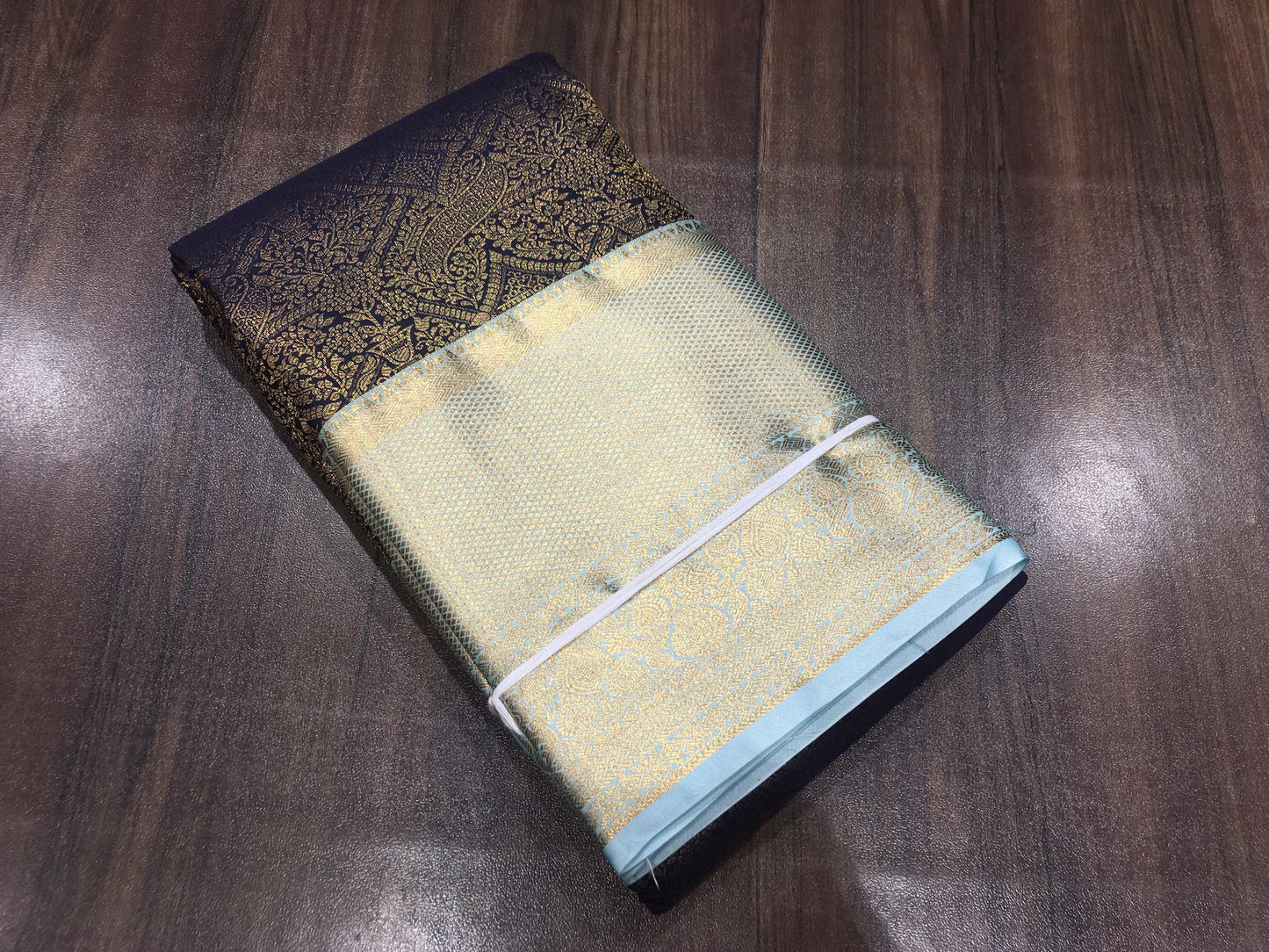 Semi Kanchipuram brocade