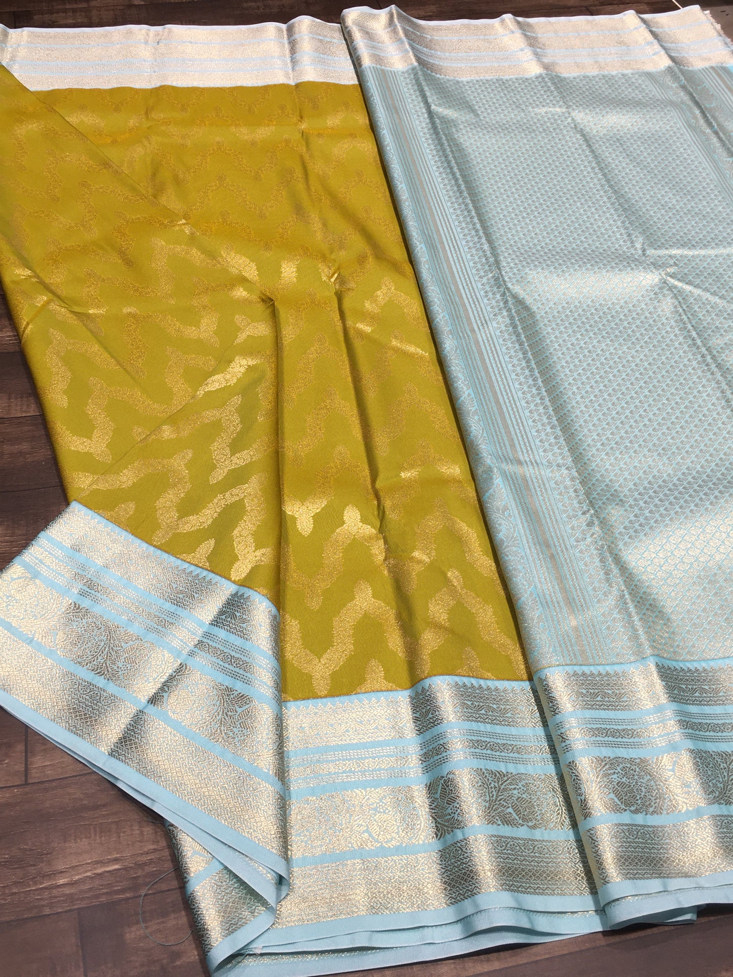 Semi Kanchipuram silk