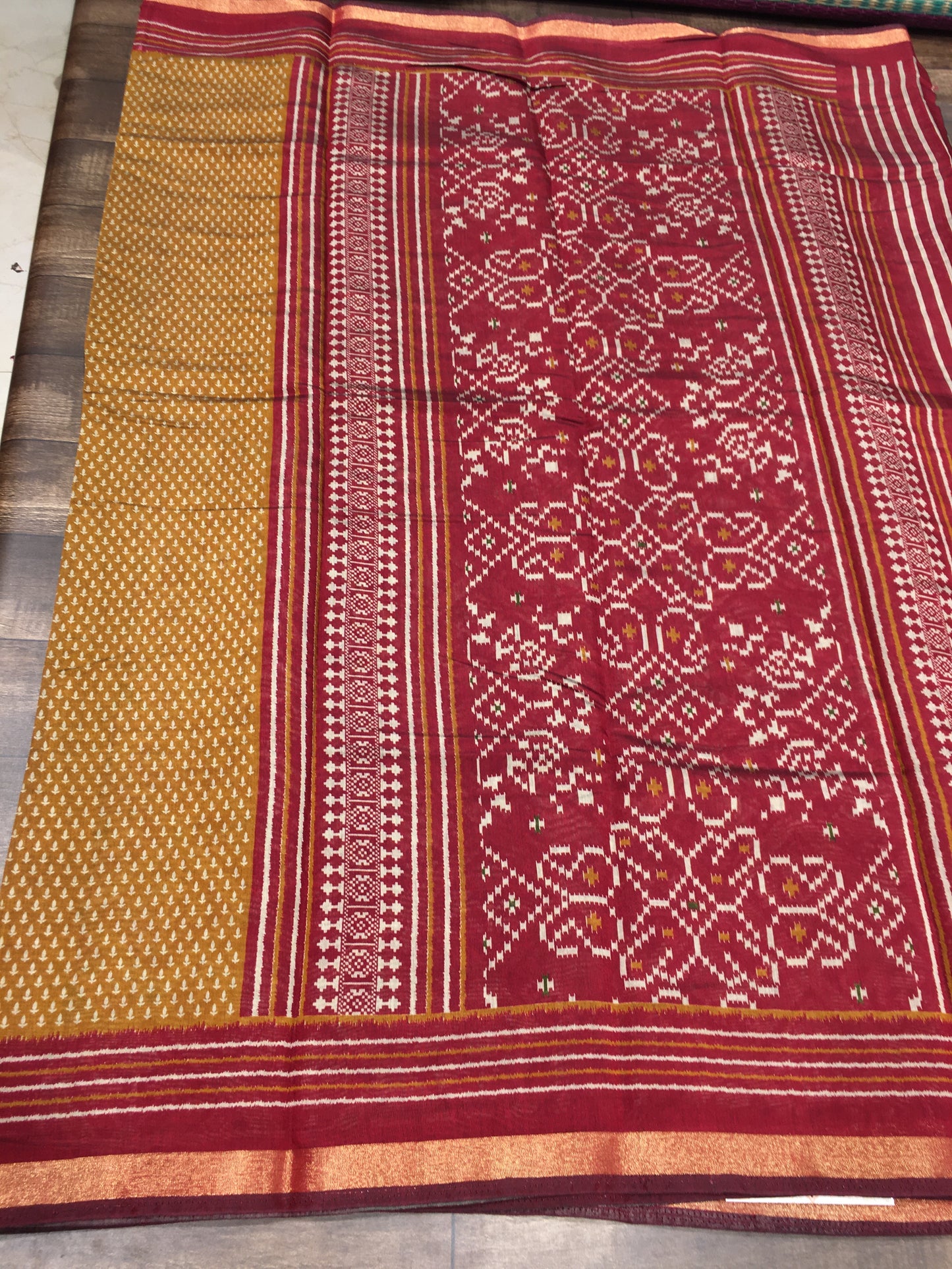 Malmal saree