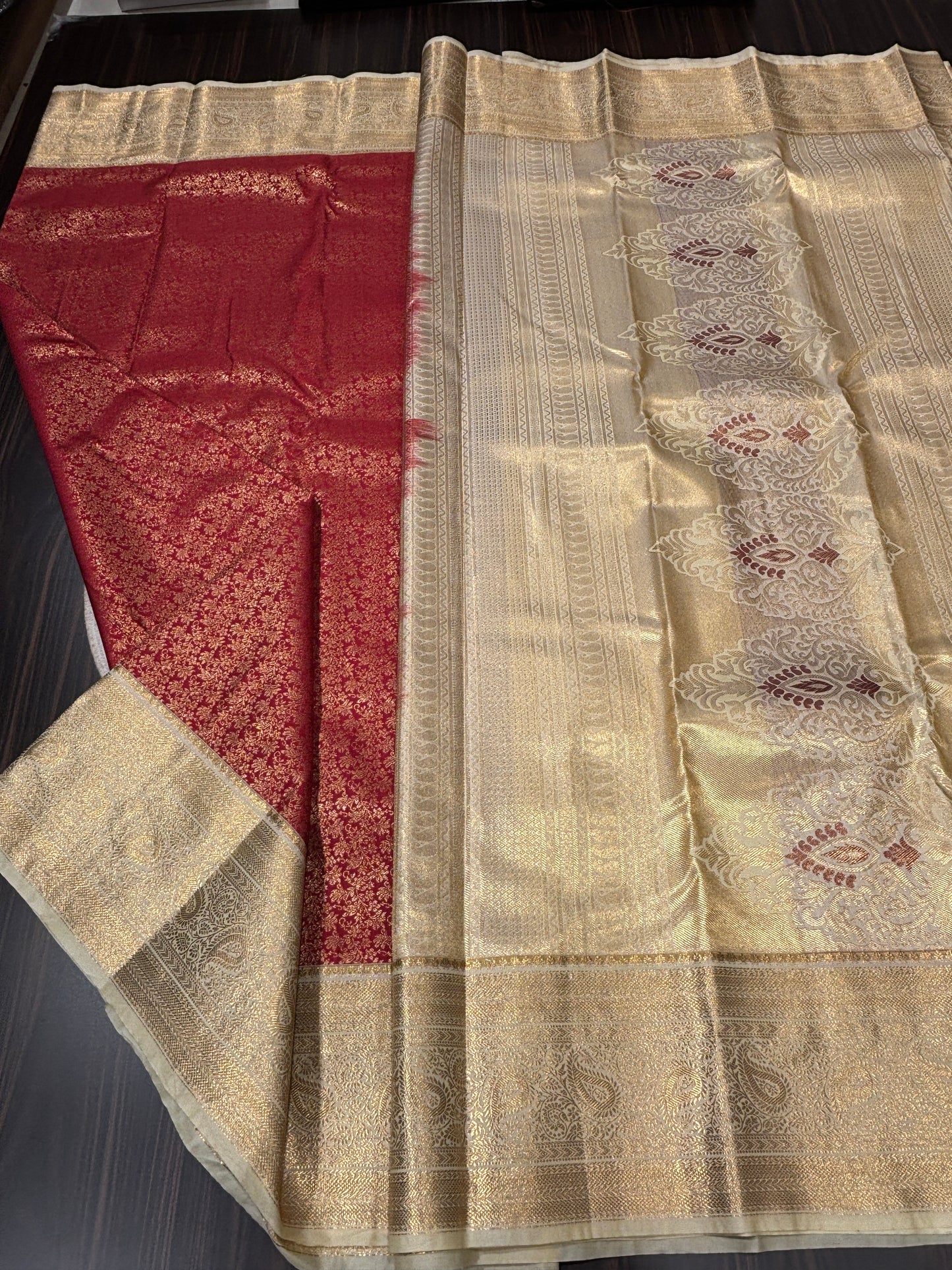 Semi Kanchipuram silk