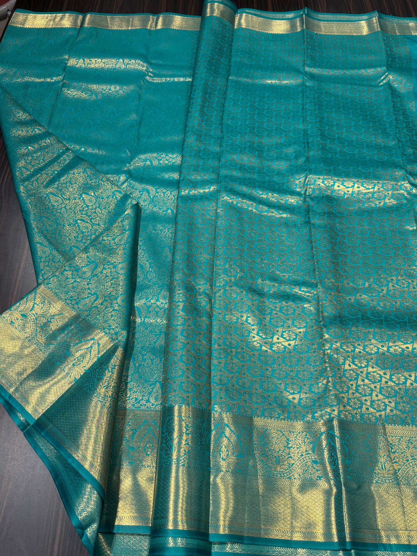 Semi Kanchipuram silk