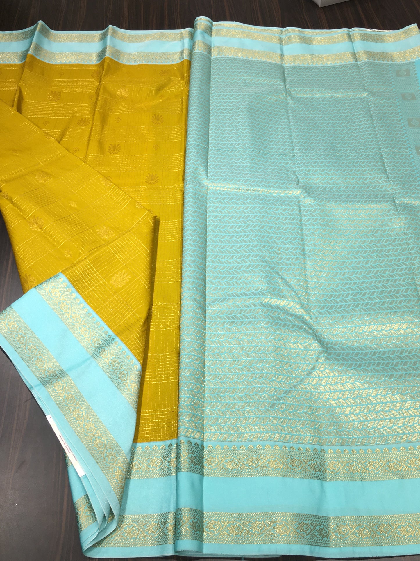 Semi Kanchipuram silk