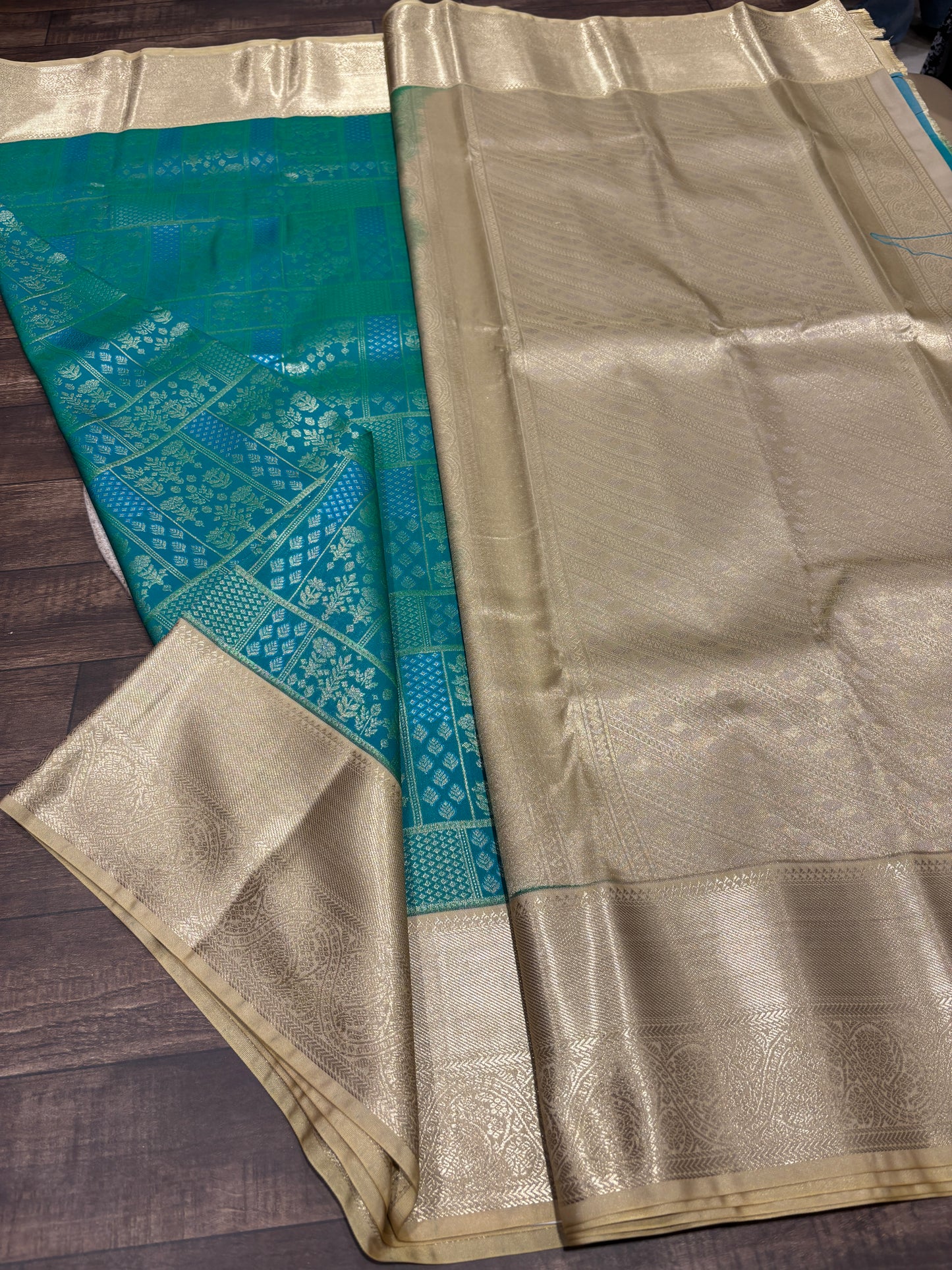 Semi Kanchipuram silk