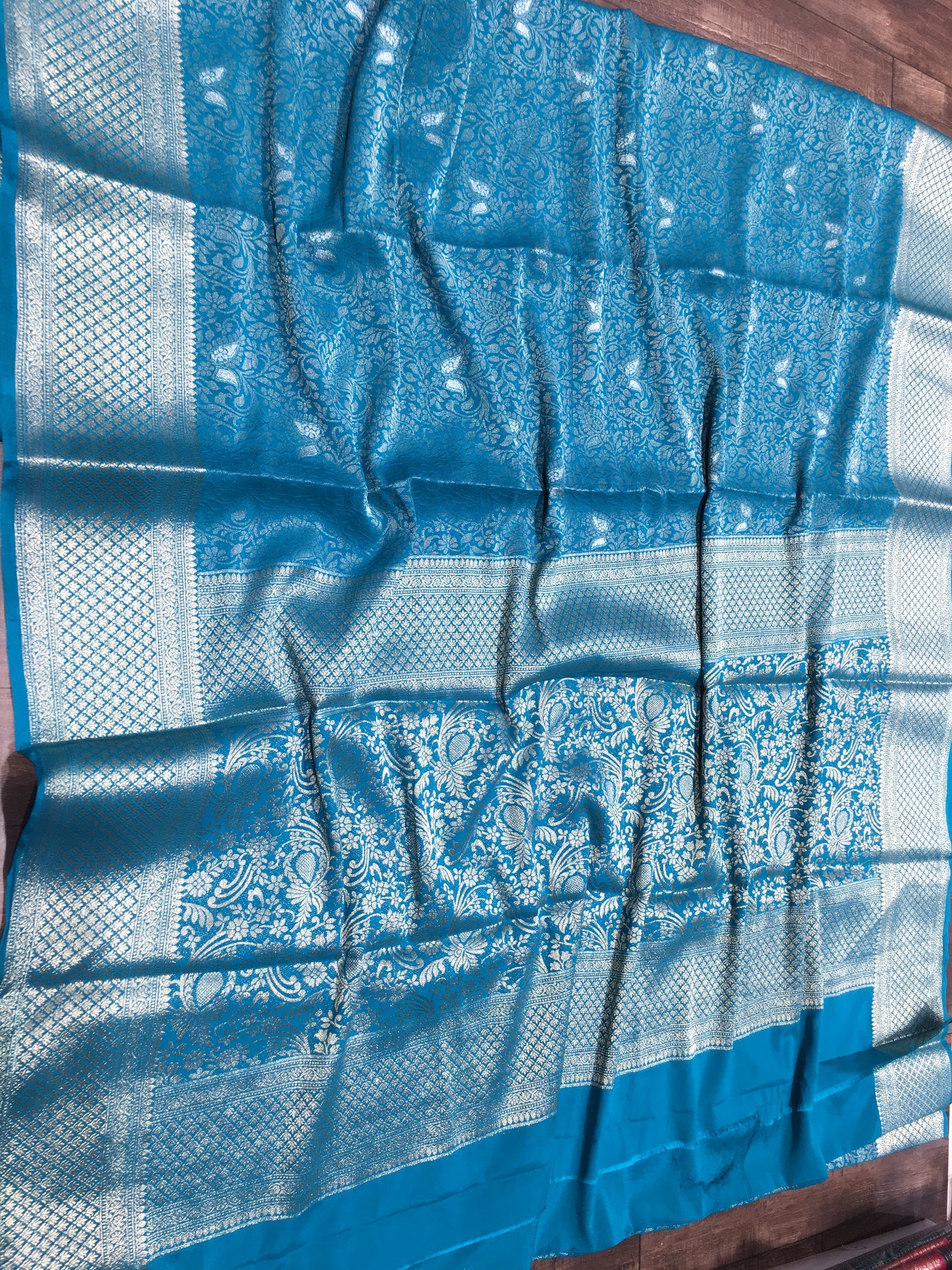 Chiffon crape saree