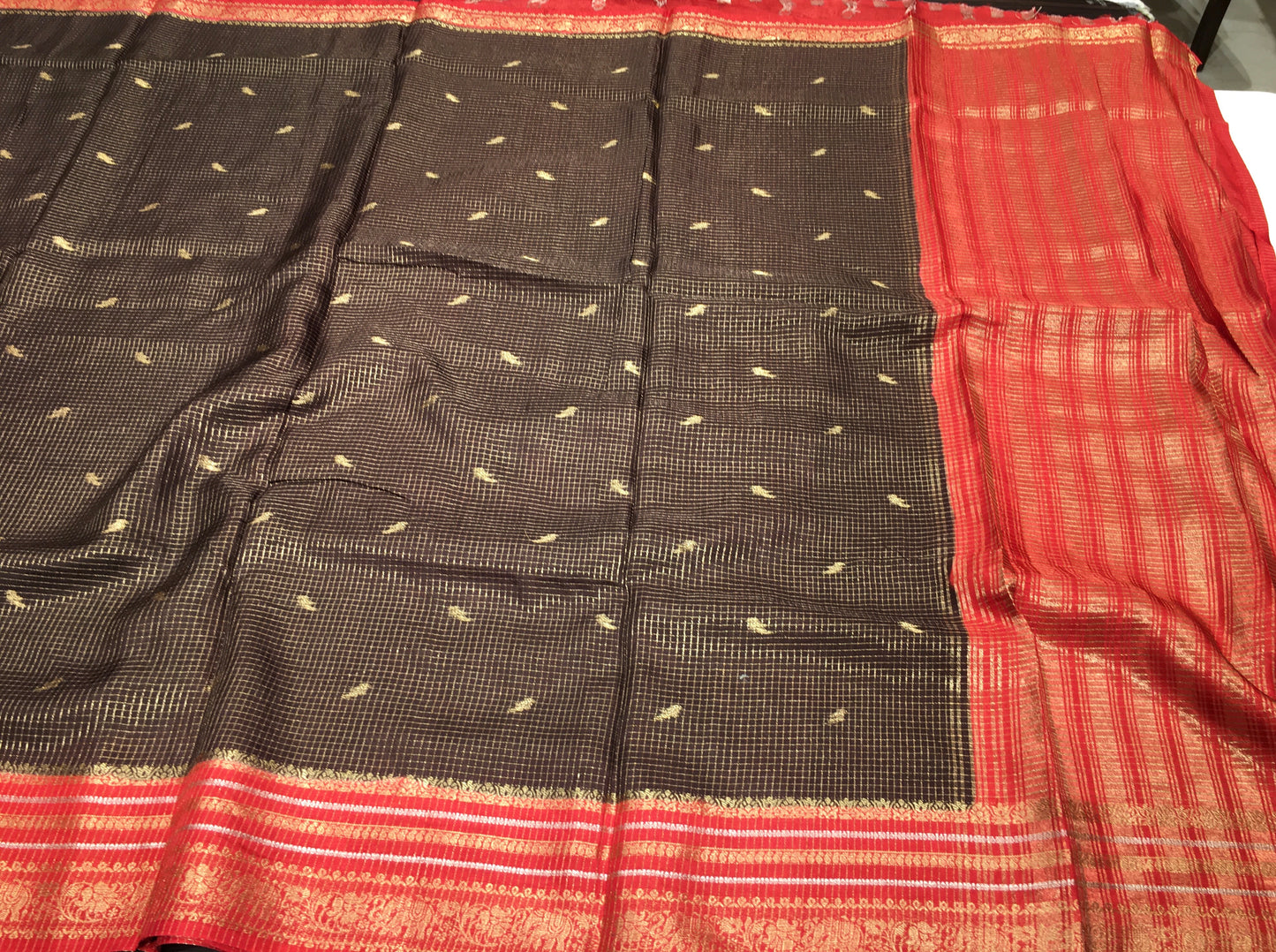 Moonga crape saree