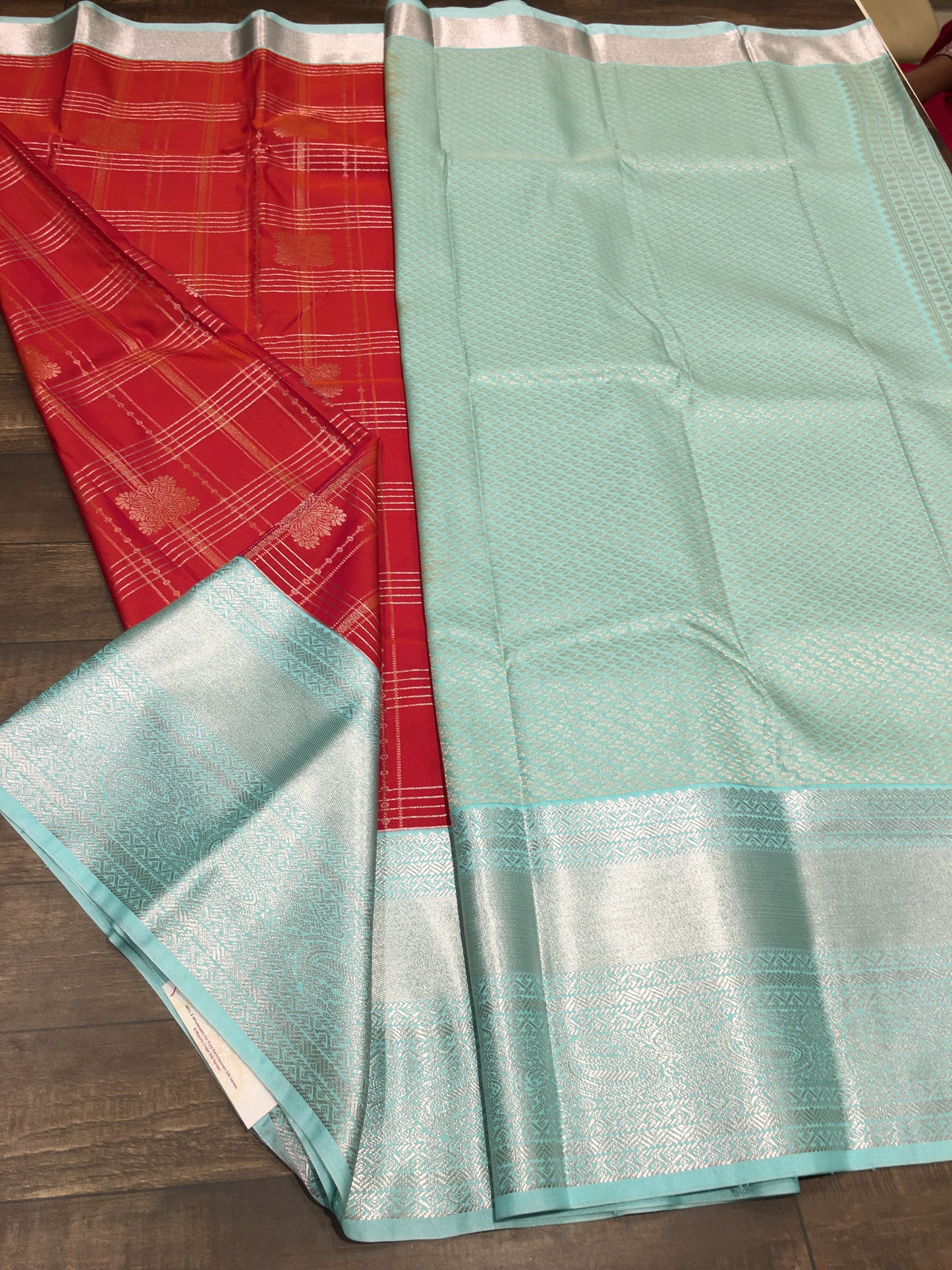 Semi Kanchipuram silk