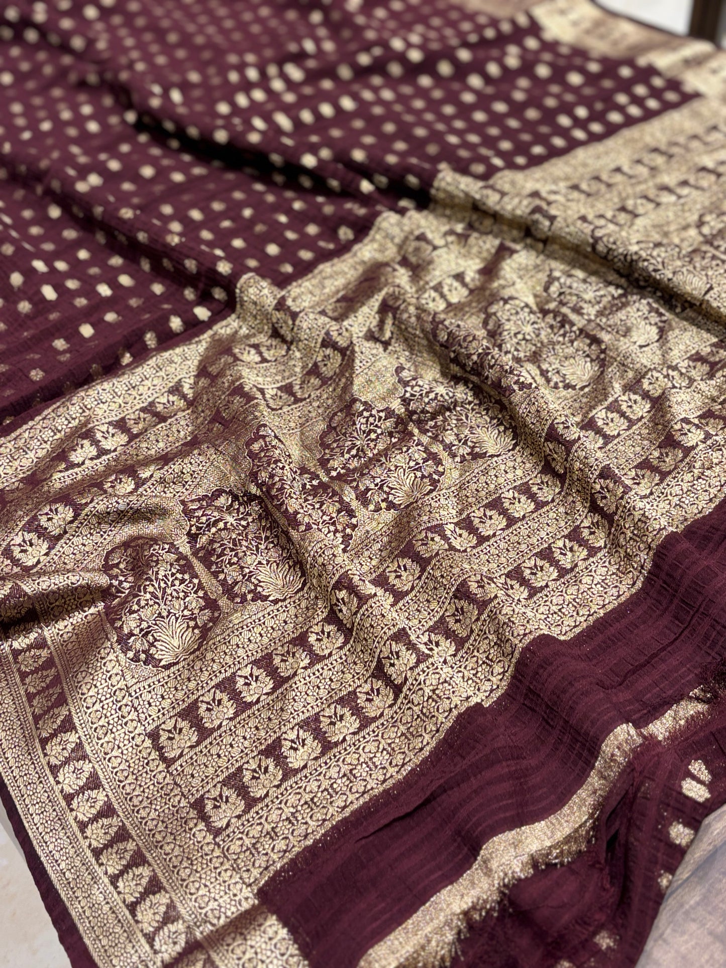 Wrinkle chiffon saree