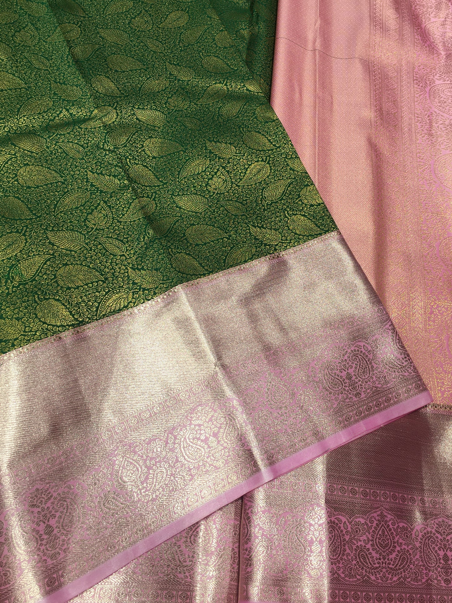 Semi Kanchipuram brocade