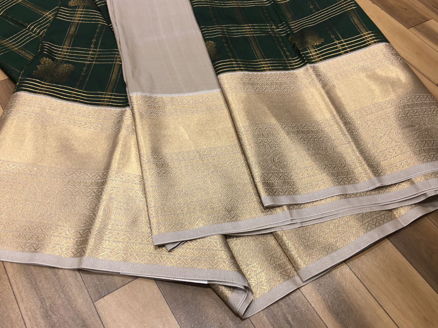 Semi Kanchipuram silk
