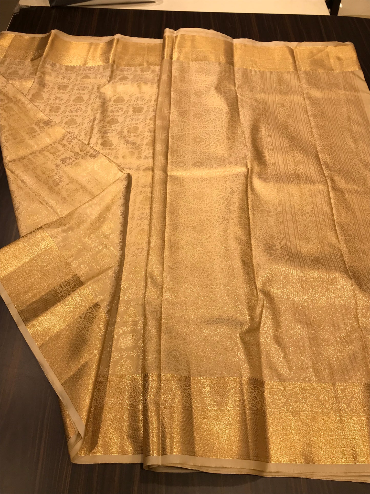Semi Kanchipuram silk
