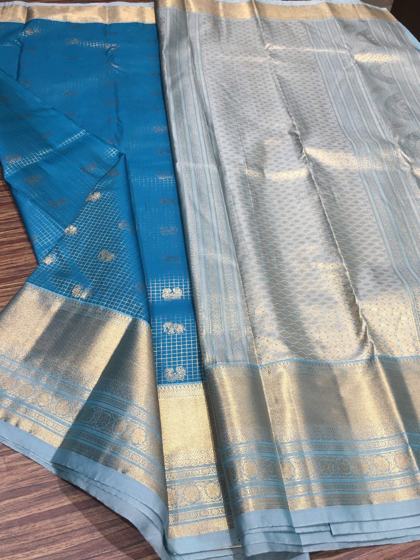 Semi Kanchipuram silk
