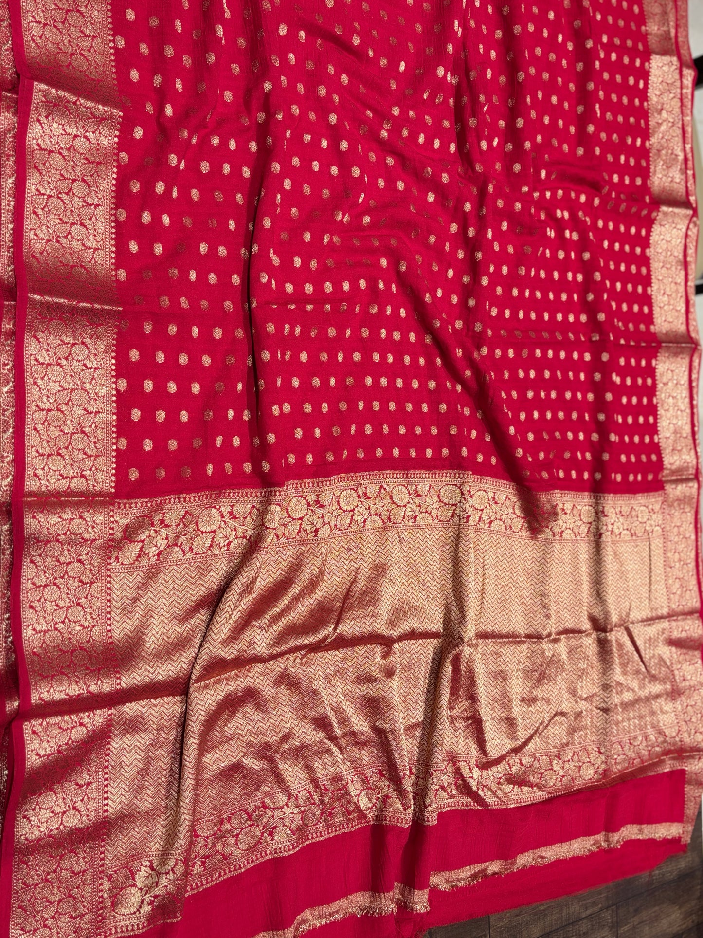 Wrinkle chiffon saree
