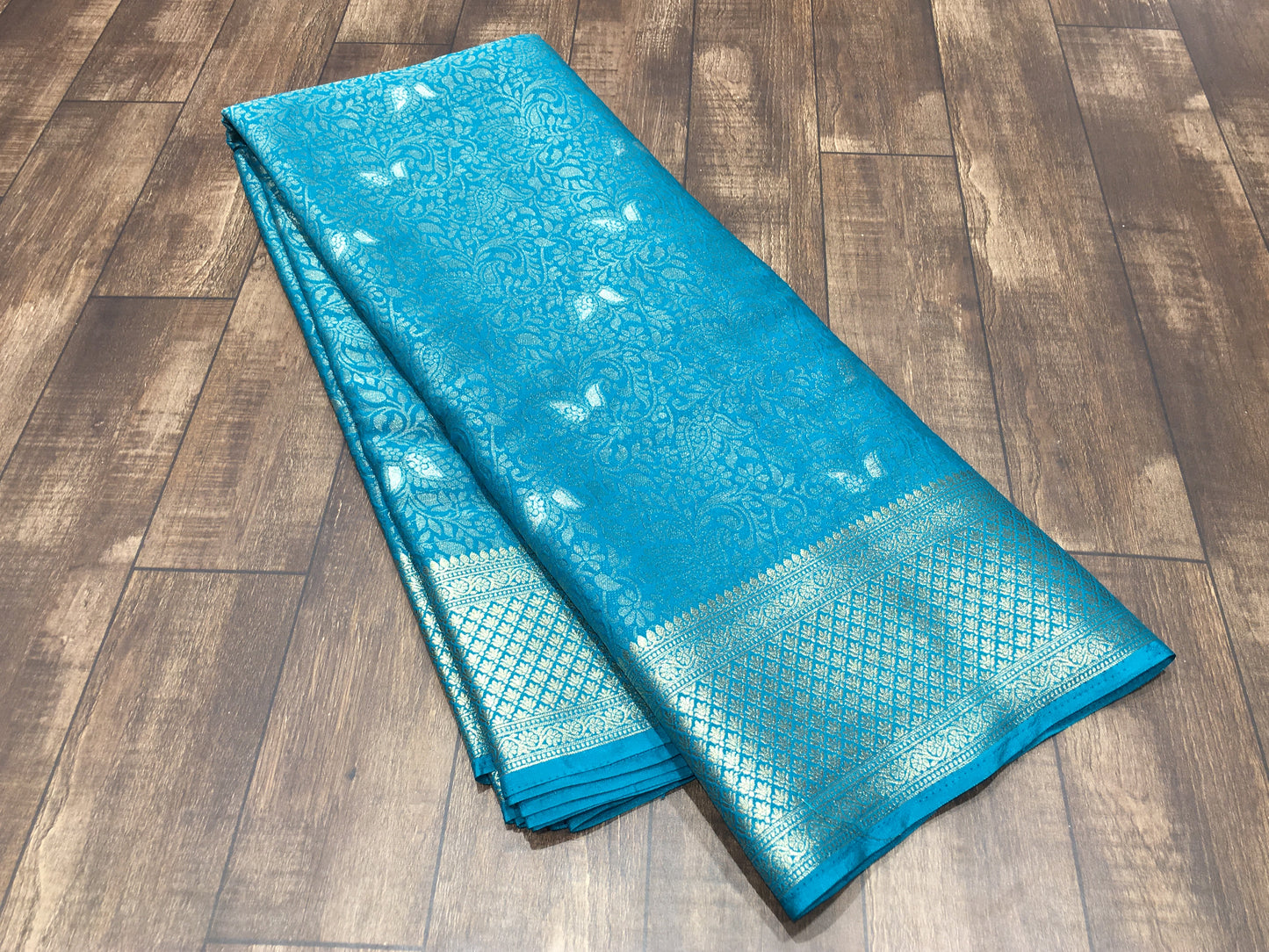 Chiffon crape saree