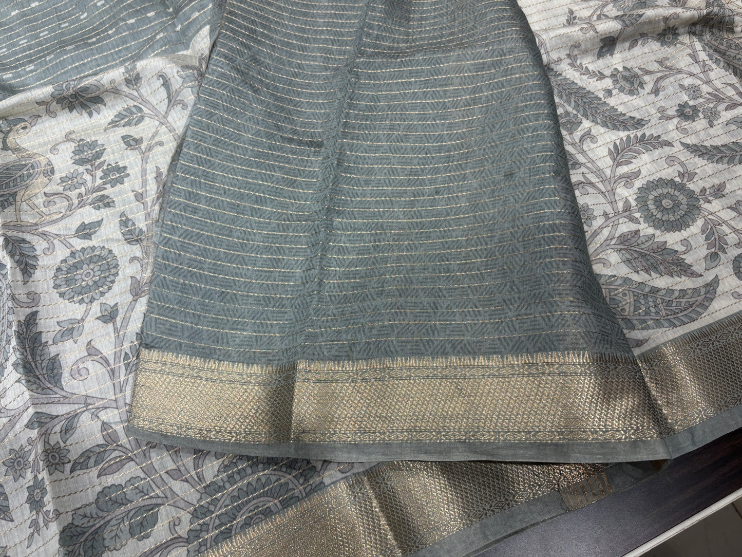 Butter crape saree