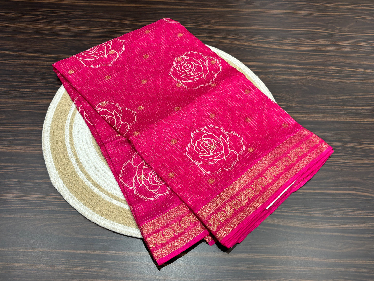 Dola silk saree