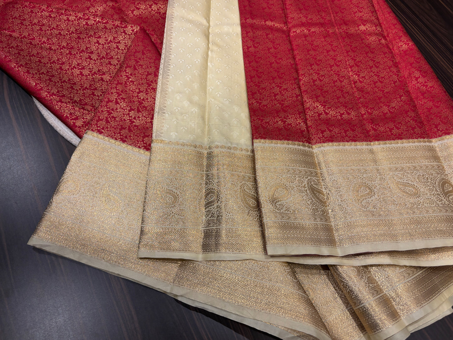 Semi Kanchipuram silk