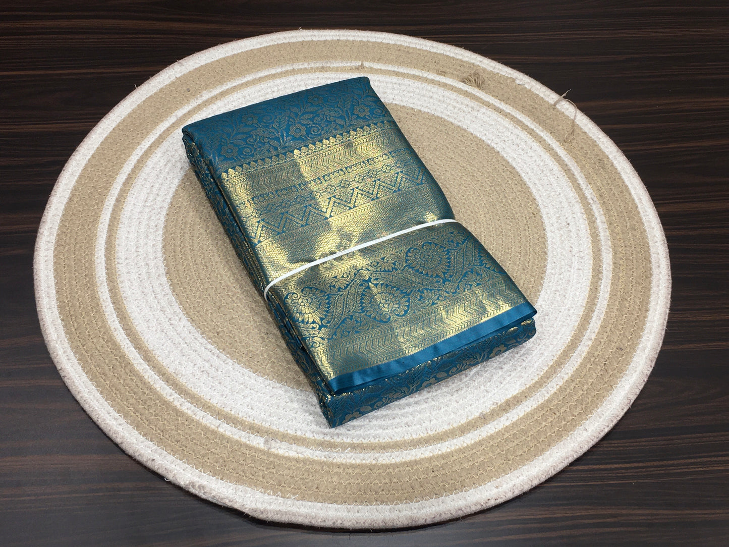 Semi Kanchipuram silk
