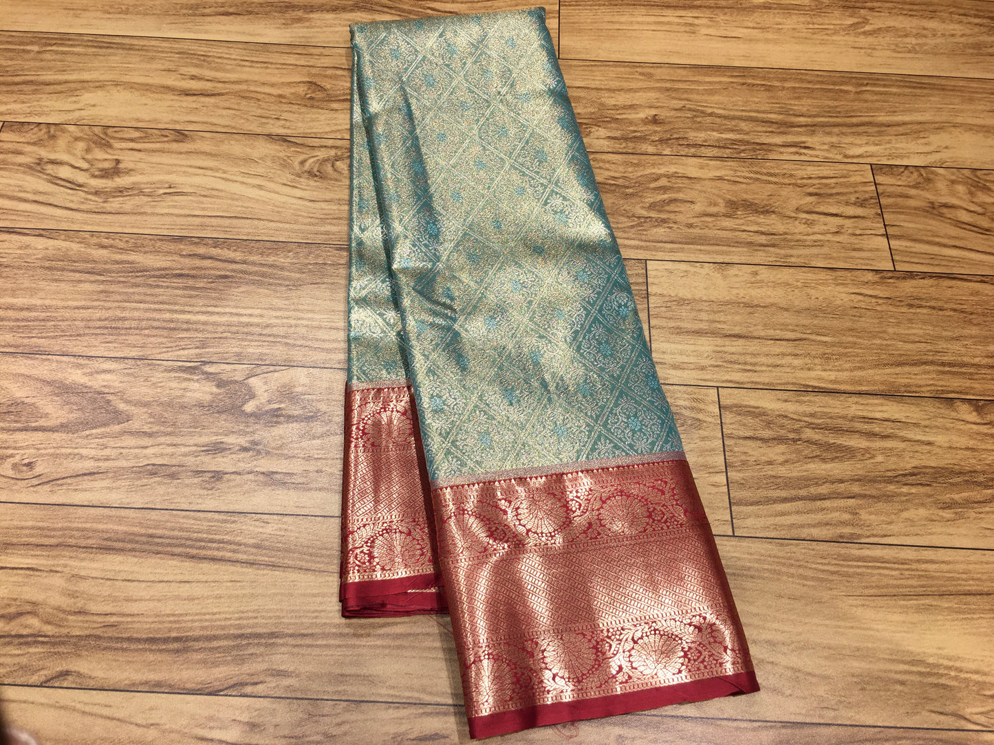 Semi Kanchipuram tissue