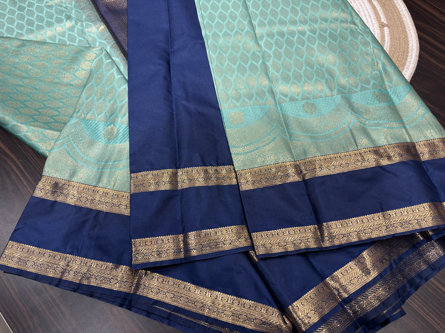 Semi Kanchipuram silk