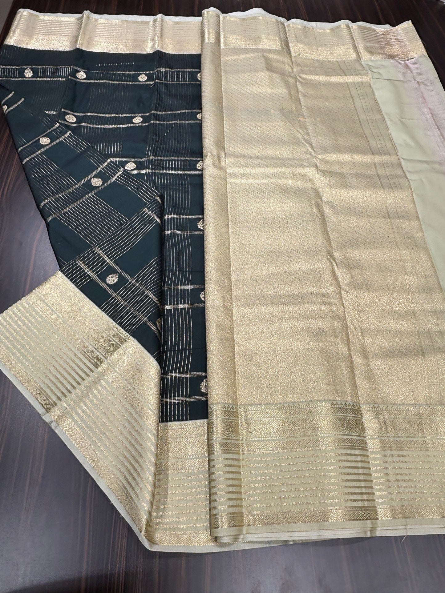 Semi Kanchipuram silk