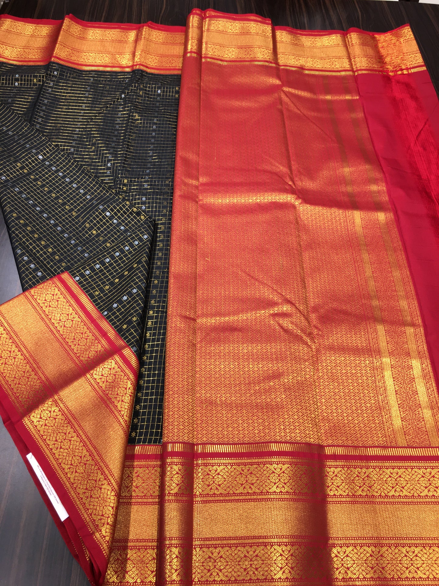 Semi Kanchipuram silk