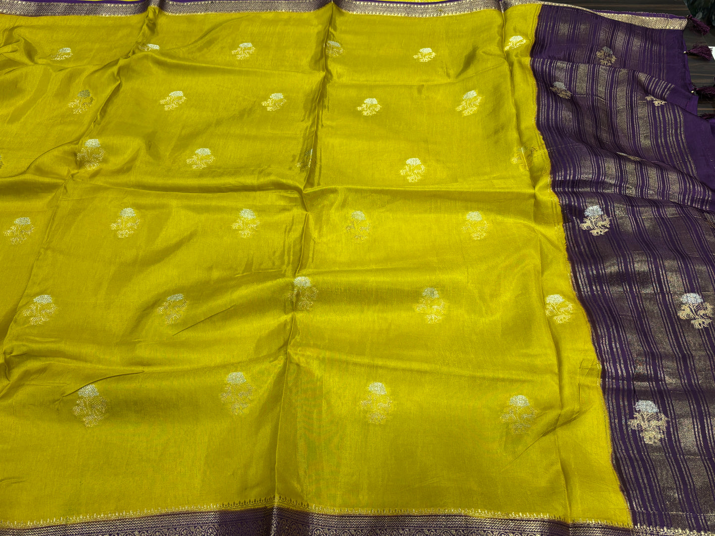 Viscous saree