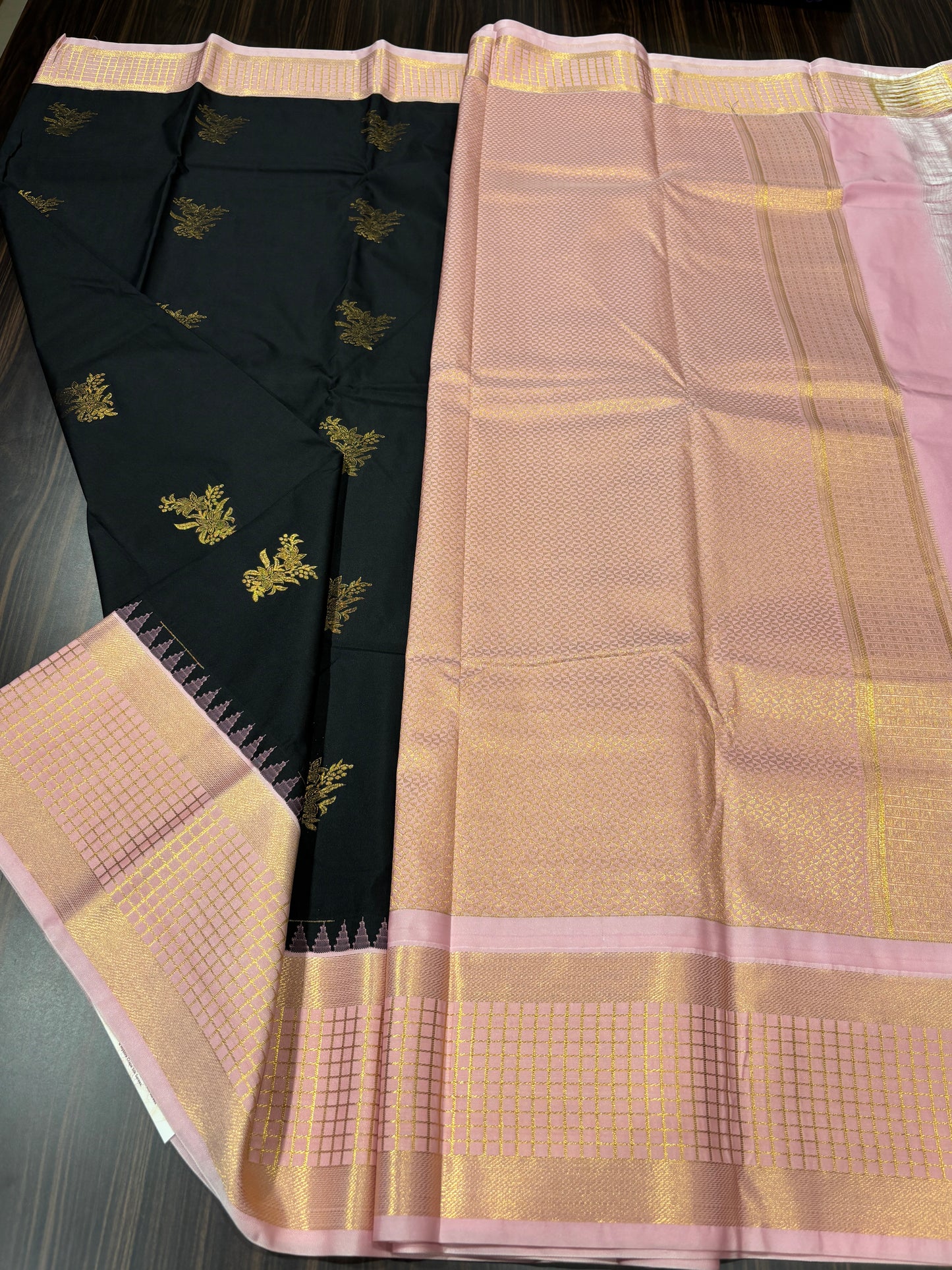 Semi Kanchipuram silk