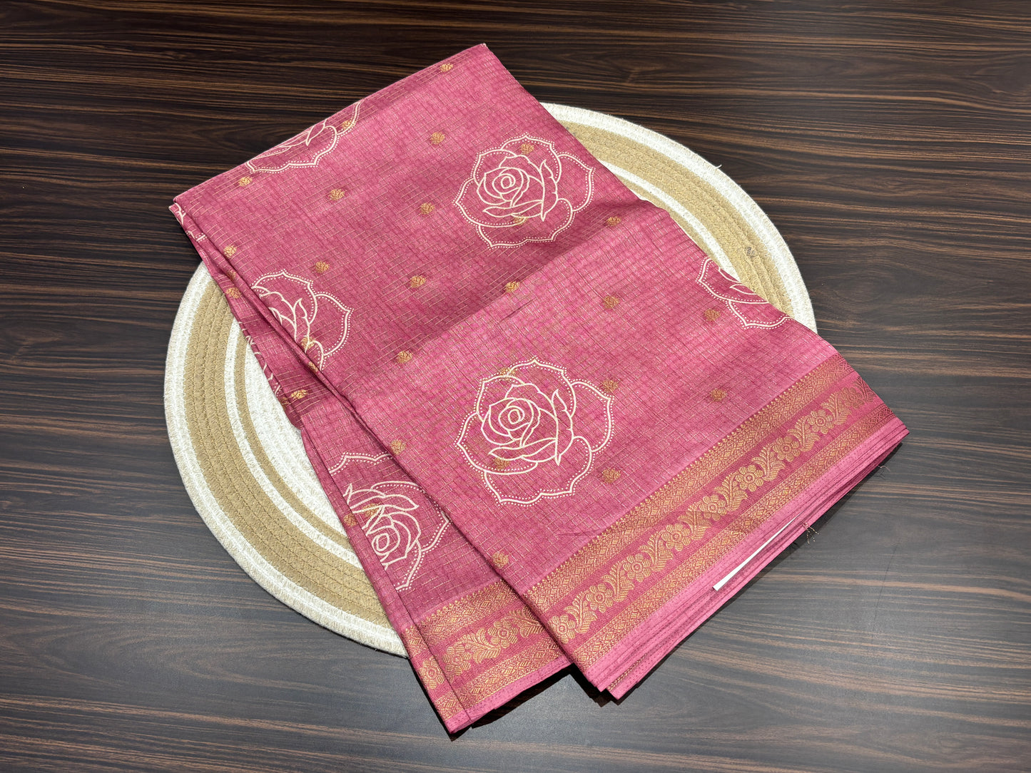 Dola silk saree