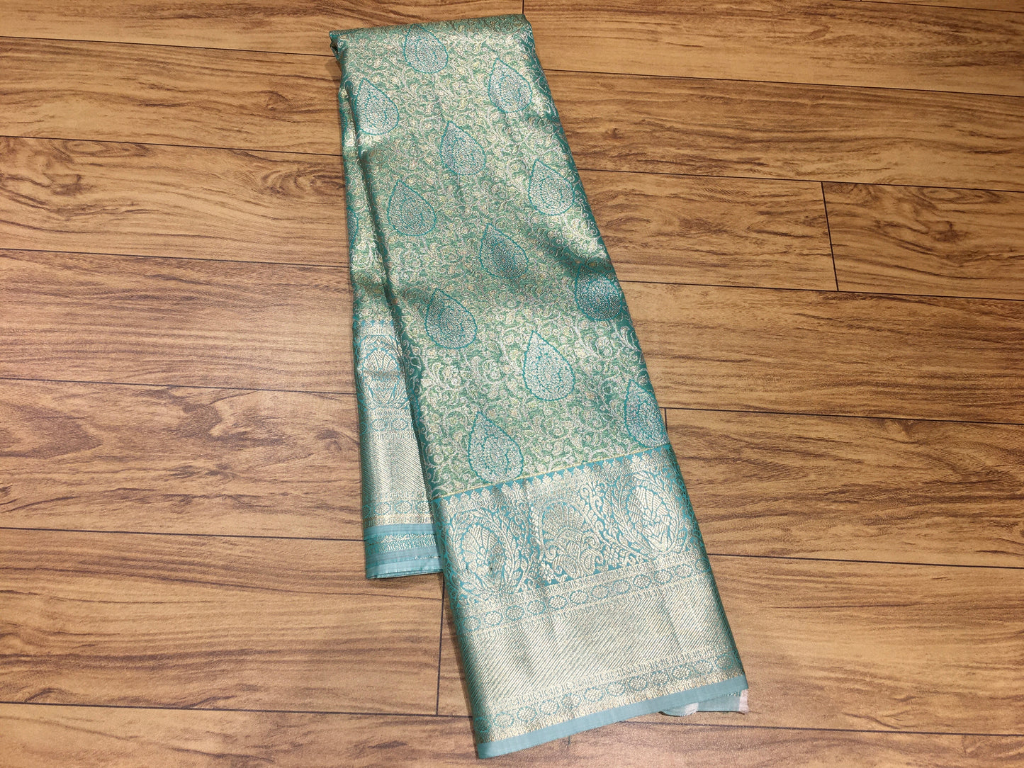 Semi Kanchipuram tissue