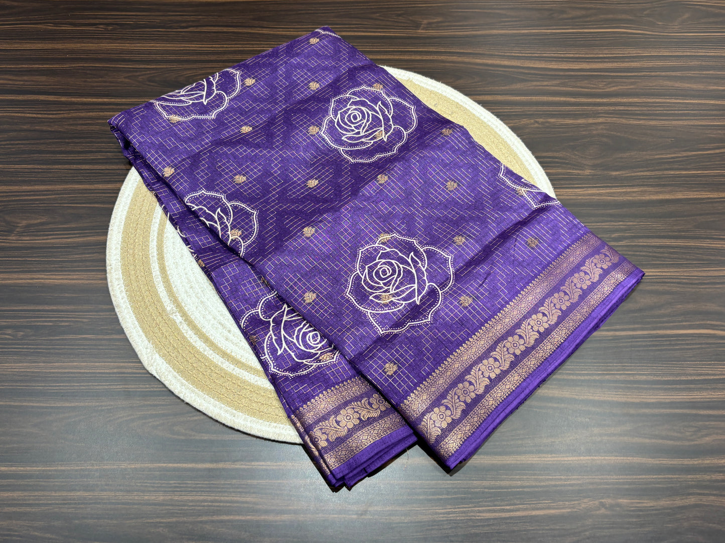 Dola silk saree