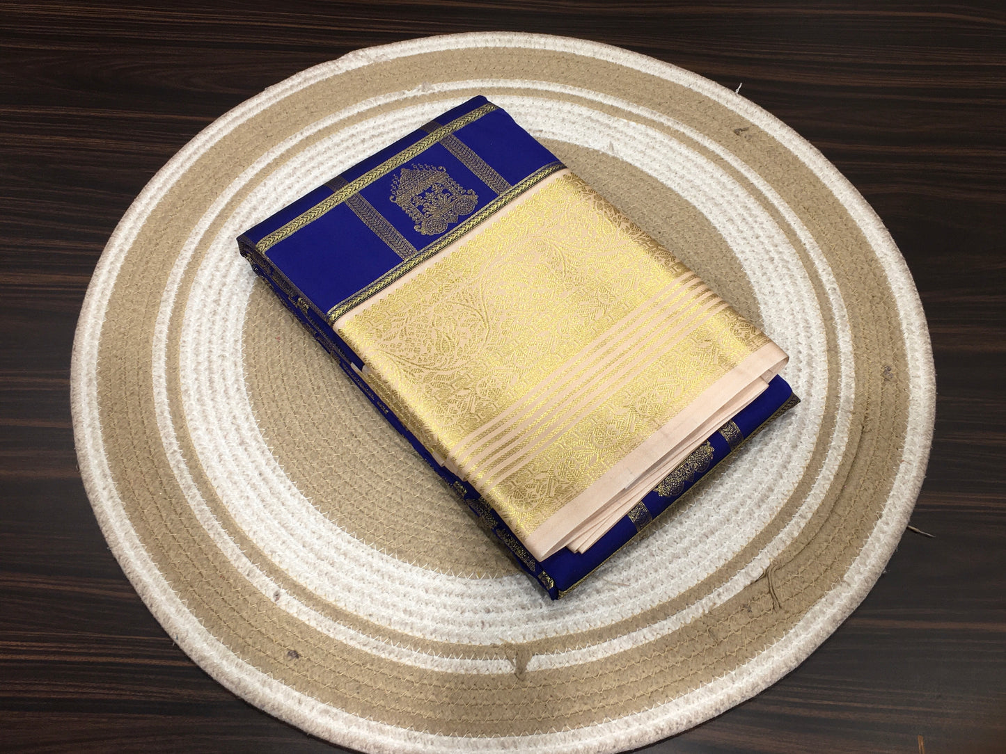 Semi Kanchipuram silk