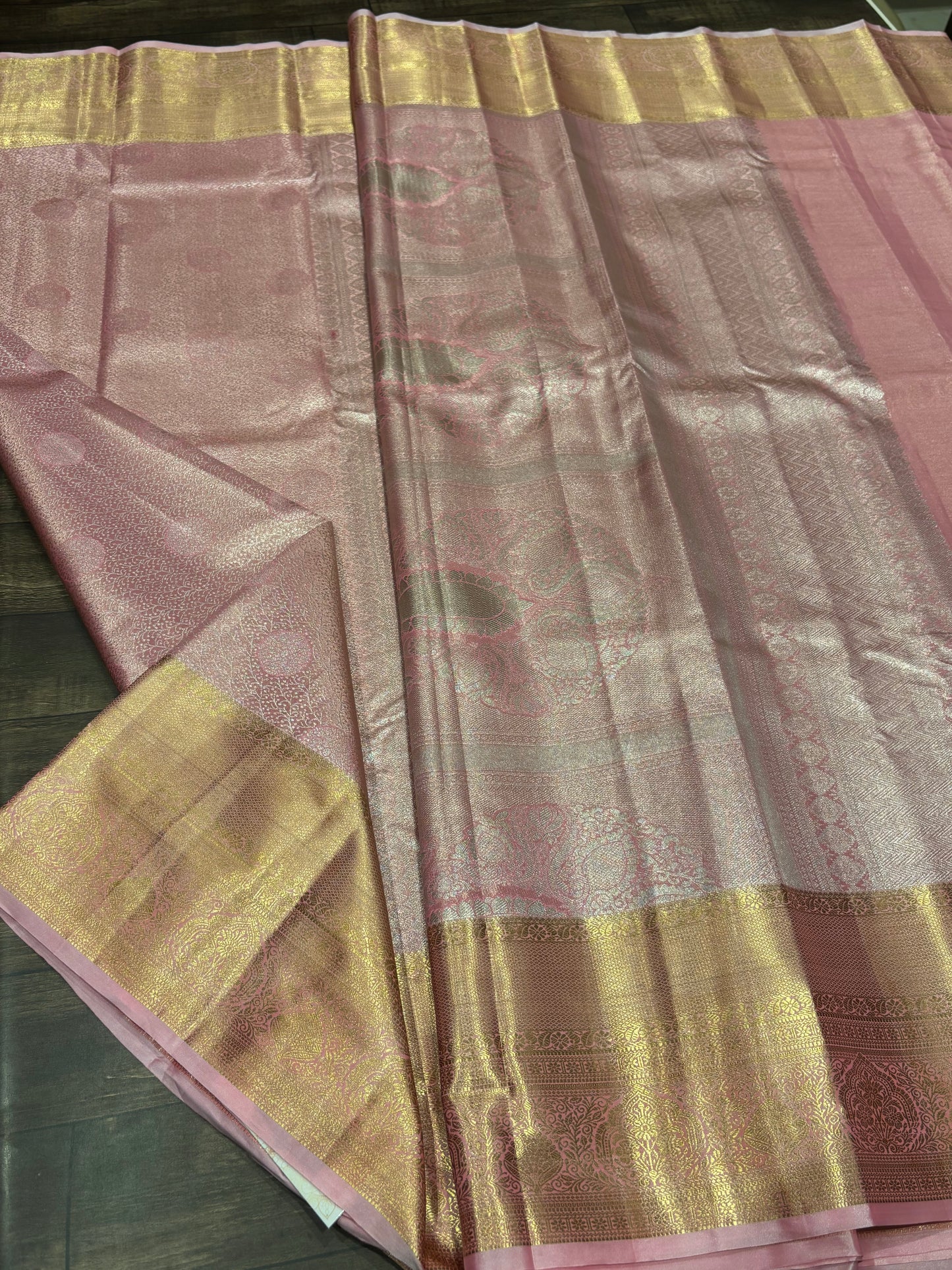 Semi Kanchipuram silk