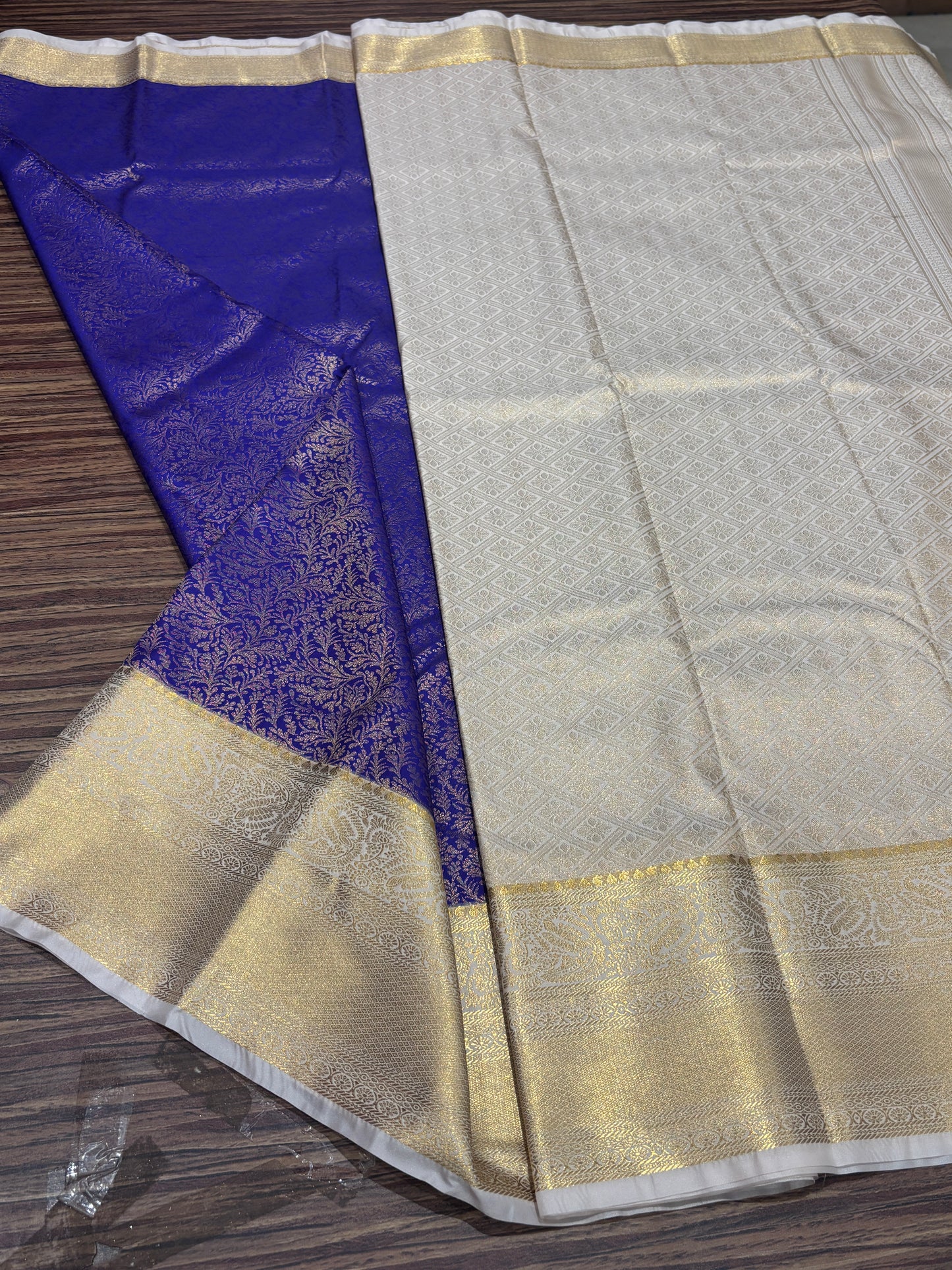 Semi Kanchipuram silk